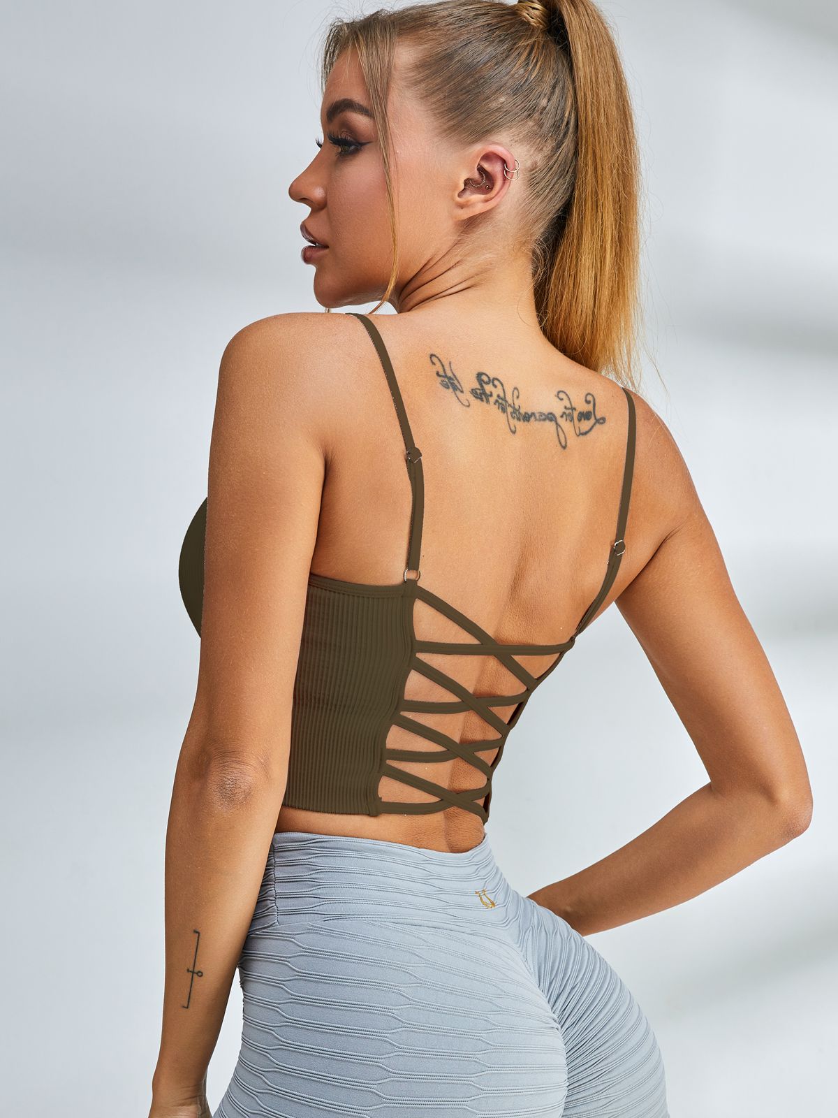 Ribbed Cross Back Sports Bras