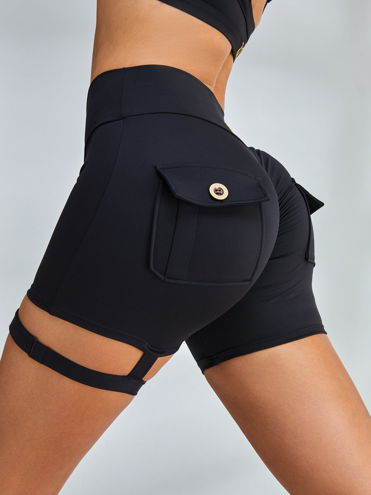 Unique Cut Out Pocket Mesh Scrunch Bum Sportswear