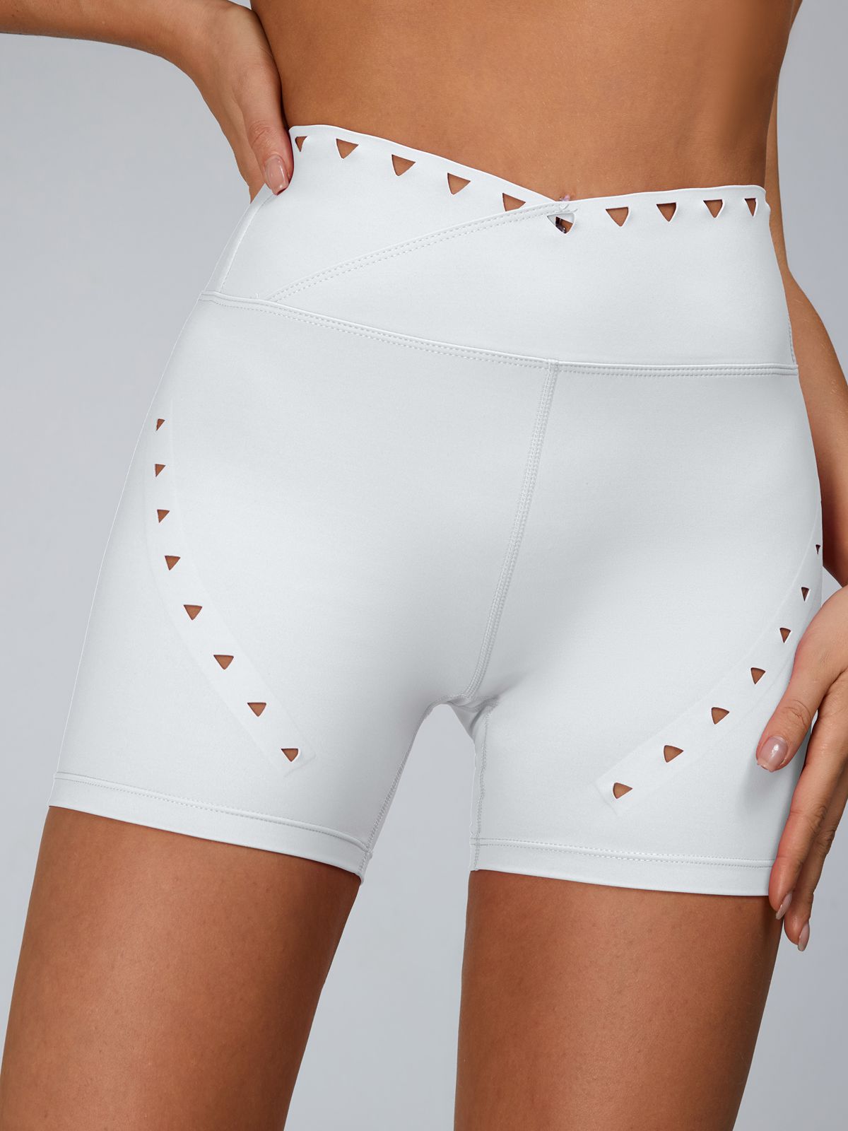 Cutout Tailoring Sports Bras